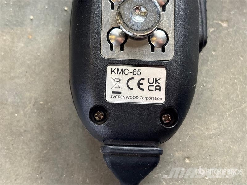 Quantity of (5) Kenwood TK7102 VHF 50 Watt Truck R Ďalšie komponenty