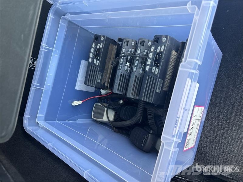 Quantity of (5) Kenwood TK7102 VHF 50 Watt Truck R Ďalšie komponenty