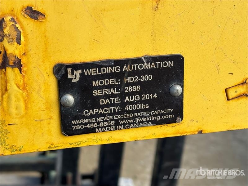  Quantity of (5) L J Welding Pipe Rollers معدات البناء - غير ذلك