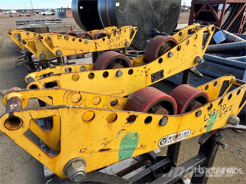  Quantity of (5) L J Welding Pipe Rollers معدات البناء - غير ذلك