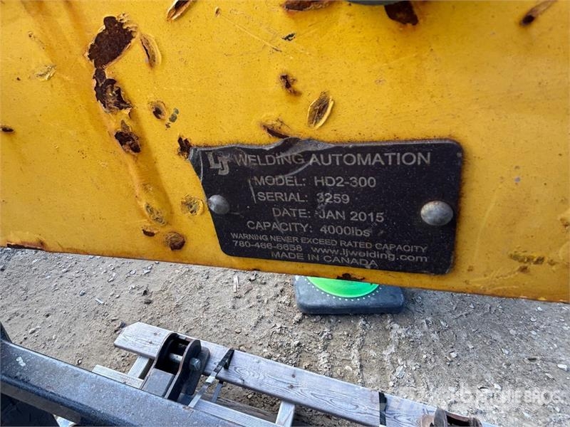  Quantity of (5) L J Welding Pipe Rollers معدات البناء - غير ذلك
