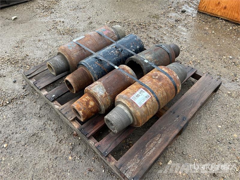 Quantity of (5) Misc. Cross Over Subs Öl- und Gasbohrgeräte