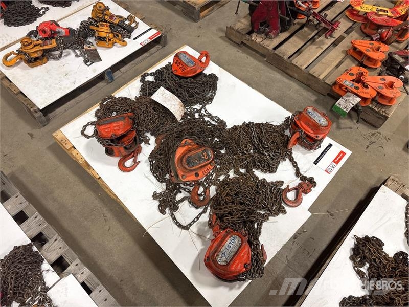 Quantity of (5) Miscellaneous Chain Hoists مكونات أخرى