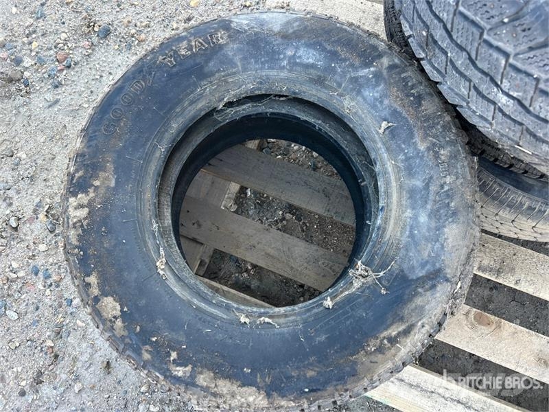 Quantity of (5) Mixed Tires Шины и колёса
