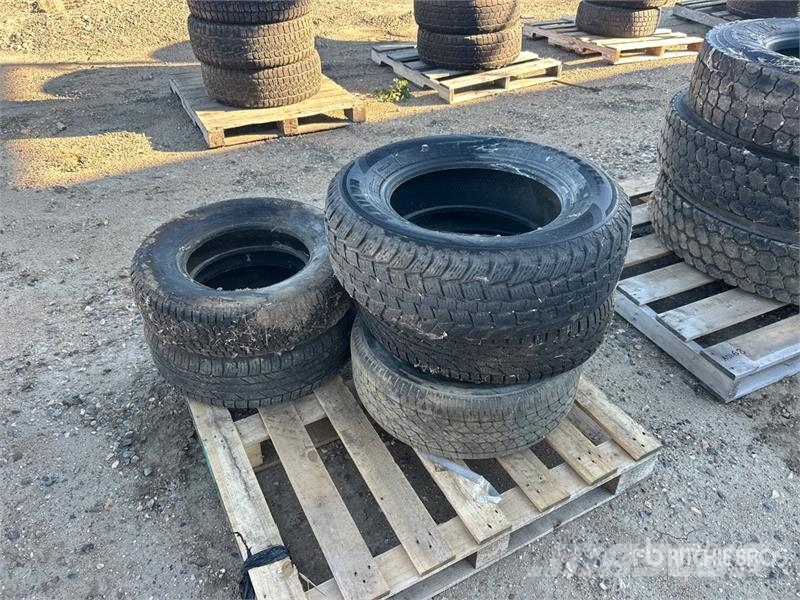 Quantity of (5) Mixed Tires Шины и колёса