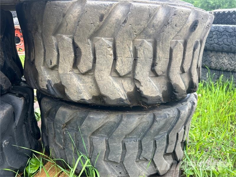 Quantity of (5) Mixed Tires Tyres, wheels and rims