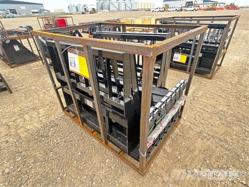 Quantity of (5) Mower King SA-100 48 in Skid Stee Vidlica