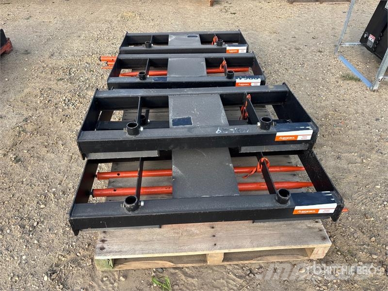 Quantity of (5) PABREAK GCC56 45 in Skid Steer Ba Компоненты строительной техники