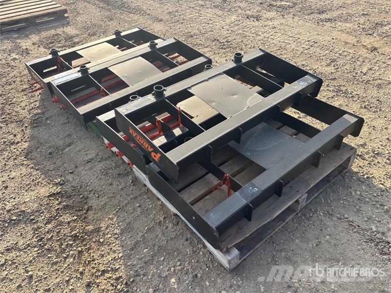 Quantity of (5) PABREAK GCC56 45 in Skid Steer Bal Компоненты строительной техники