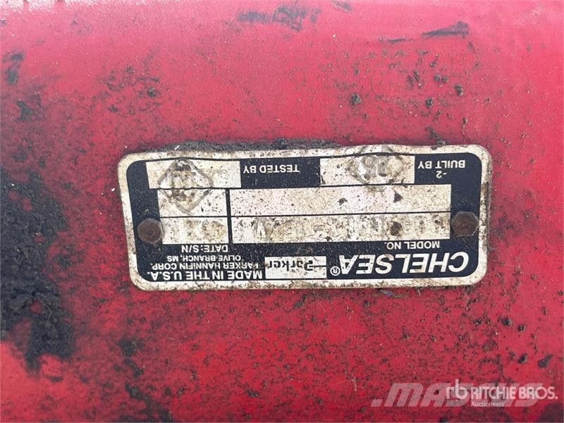  Quantity of (5) Pallets of Truck Parts Коммерческий транспорт - Другие