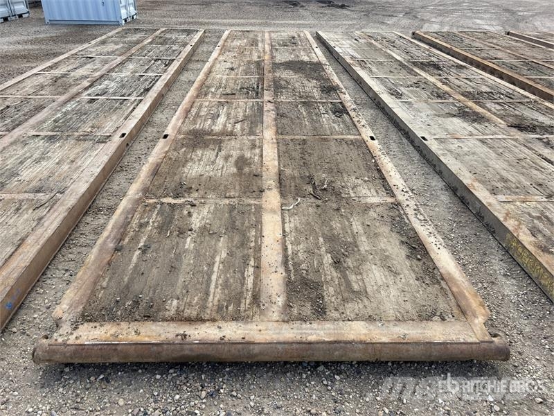  Quantity of (5) Rig Mats Rezervni delovi i oprema za bušenje