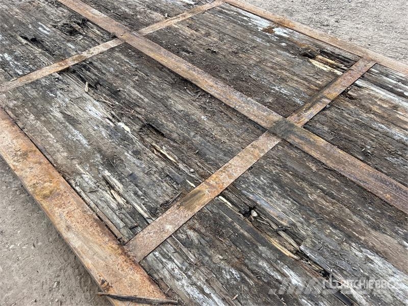  Quantity of (5) Rig Mats Rezervni delovi i oprema za bušenje