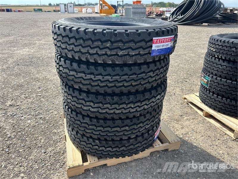 Quantity of (5) Taitong 11R24.5 Tires (Unused) Gumiabroncsok, kerekek és felnik
