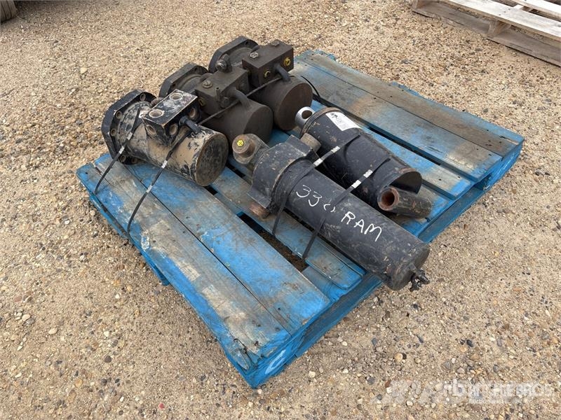  Quantity of (5) Vermeer 220 Wrench Cylinder Rams Ďalšie komponenty