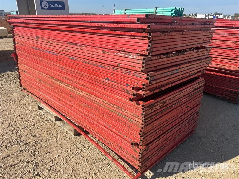 Quantity of (50) 10 ft x 4 ft Temporary Site Fence Drugi deli