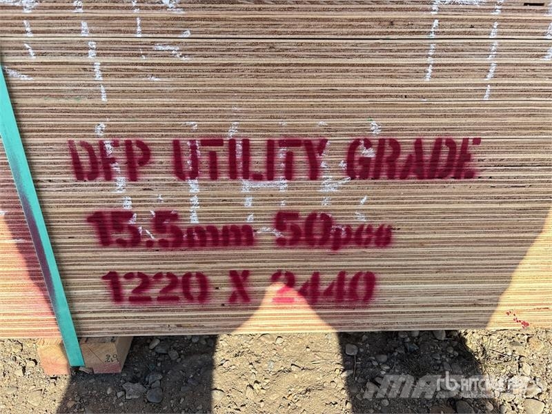  Quantity of (50) 4 ft x 8 ft (15.5 mm Thick) 5/8 i Ostale komponente za građevinarstvo