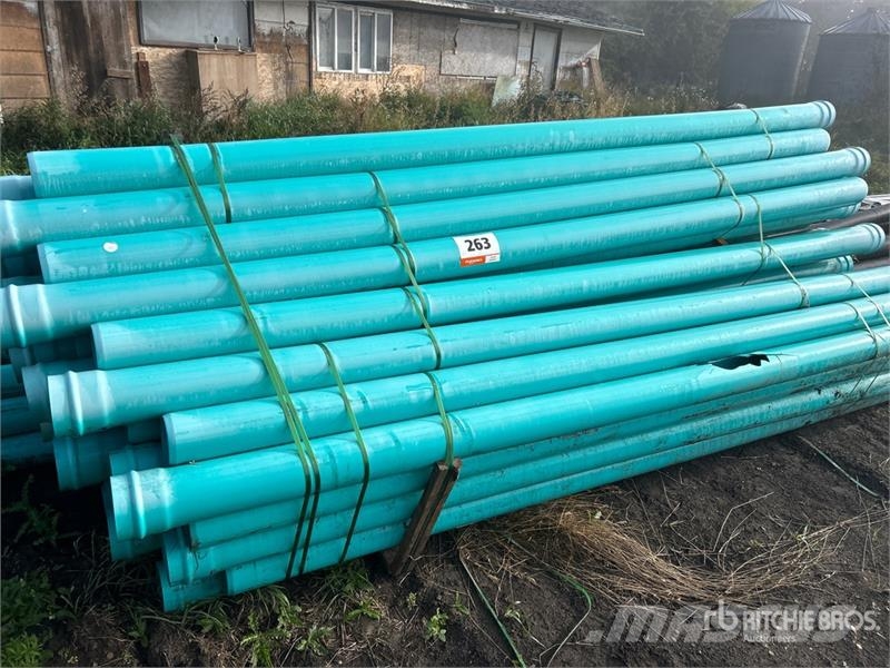 Quantity of (50) 6 in x 13 ft PVC Pipe Öntözőrendszerek