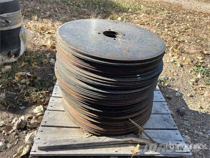  Quantity of (50) Mid Row Bander Disc مكونات أخرى