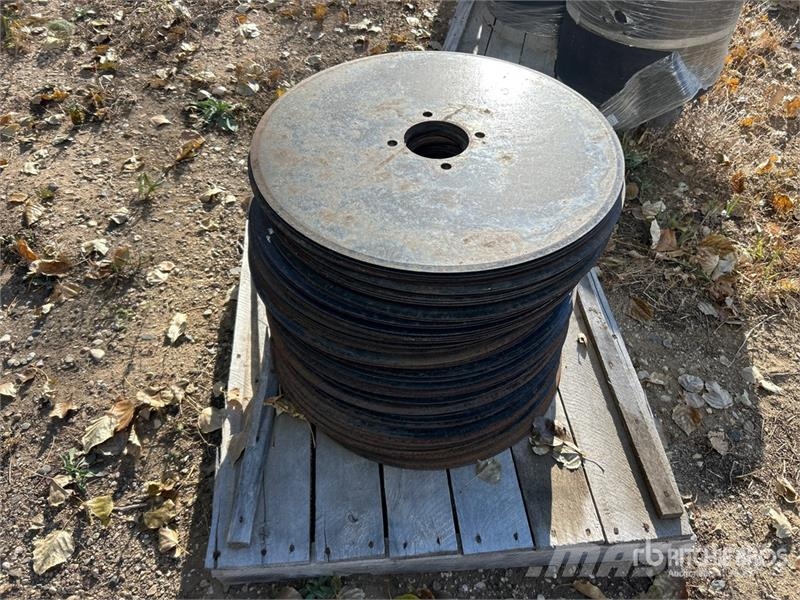  Quantity of (50) Mid Row Bander Disc مكونات أخرى