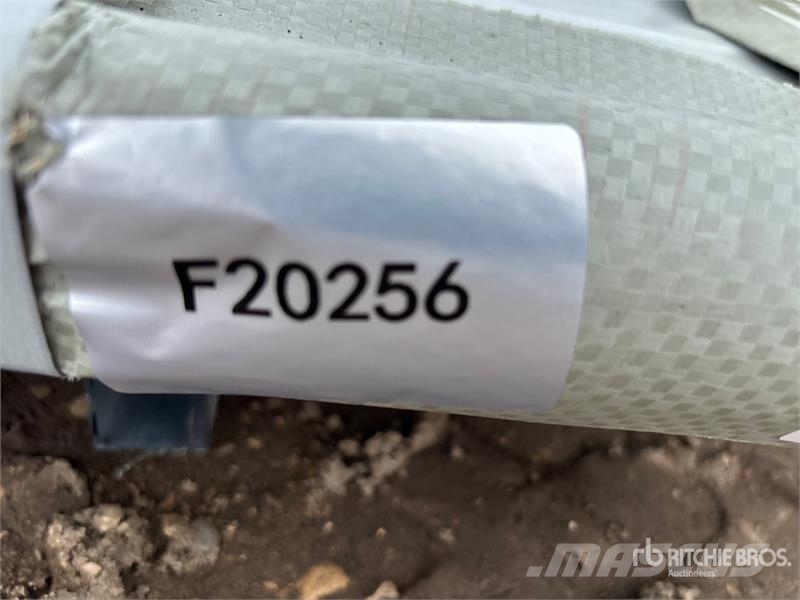 Quantity of (50) SKLP SK-XH50 3 ft x 10 ft Galval Dispozitive de ridicare / lifturi pentru diferite materiale