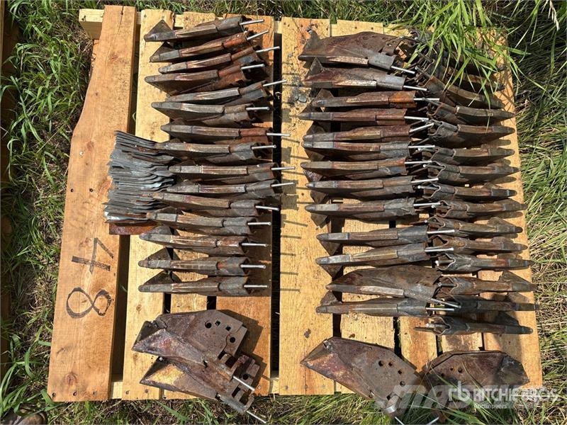 Quantity of (52) Air Drill Openers Další