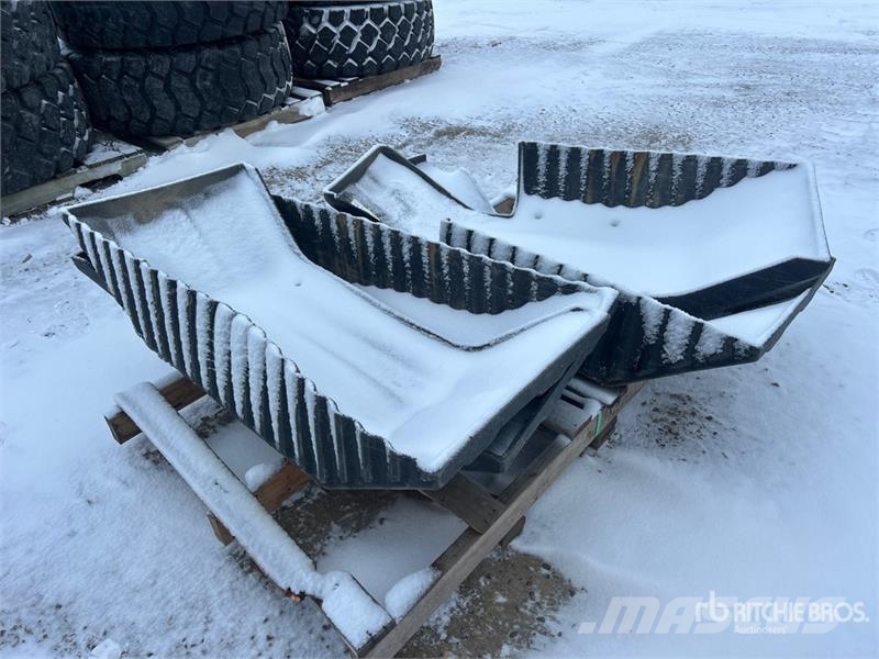  Quantity of 53 in Fenders مكونات أخرى