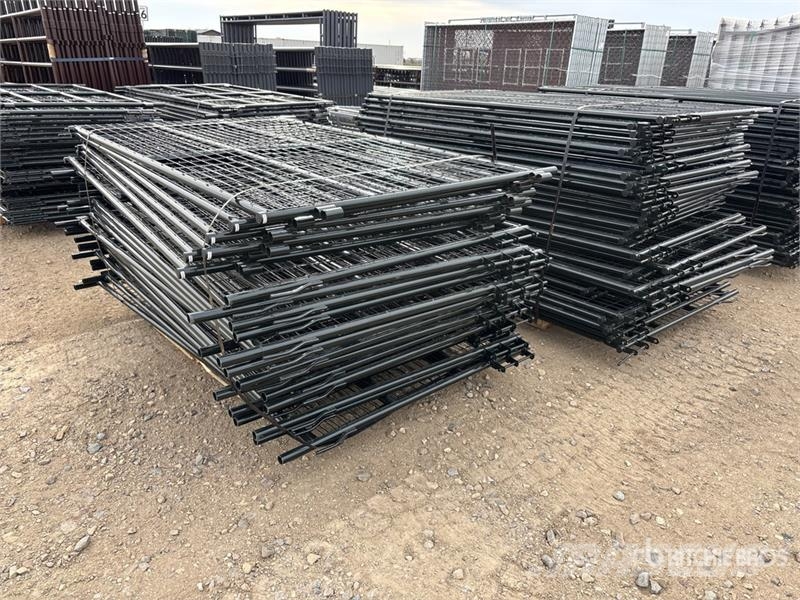  Quantity of (54)  BYT MSPP07 7 ft x 4 ft 3 in Mesh ماكينات وملحقات مواش أخرى