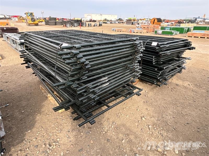  Quantity of (54)  BYT MSPP07 7 ft x 4 ft 3 in Mesh ماكينات وملحقات مواش أخرى