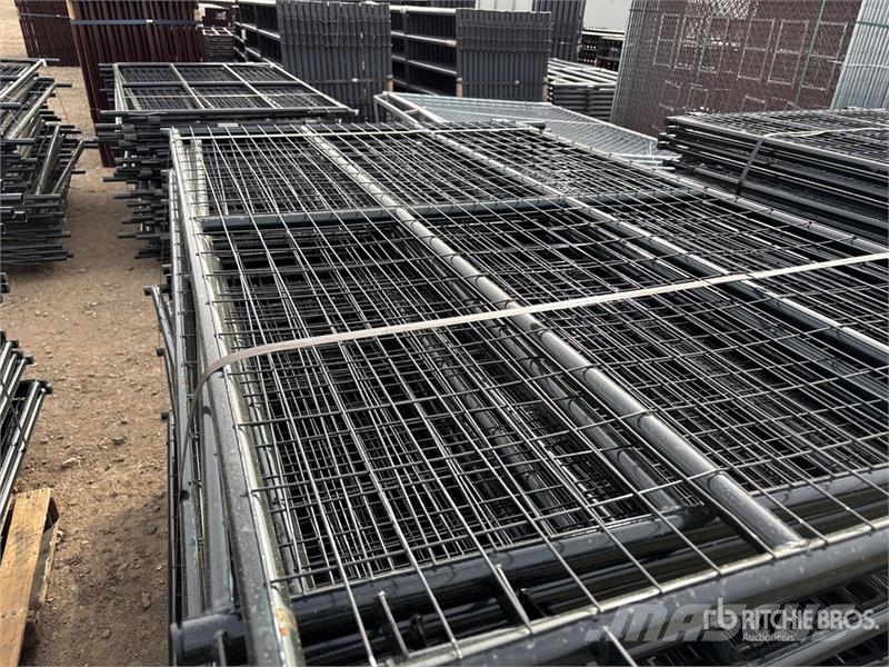  Quantity of (54)  BYT MSPP07 7 ft x 4 ft 3 in Mesh ماكينات وملحقات مواش أخرى