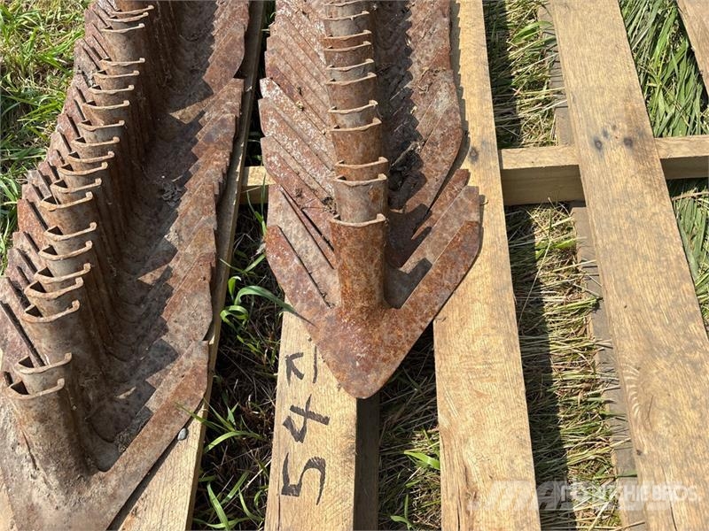  Quantity of (55) Knock On Cultivator Sweeps Další