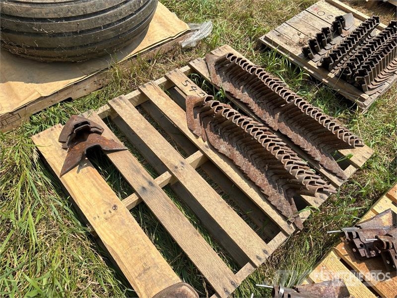  Quantity of (55) Knock On Cultivator Sweeps Další