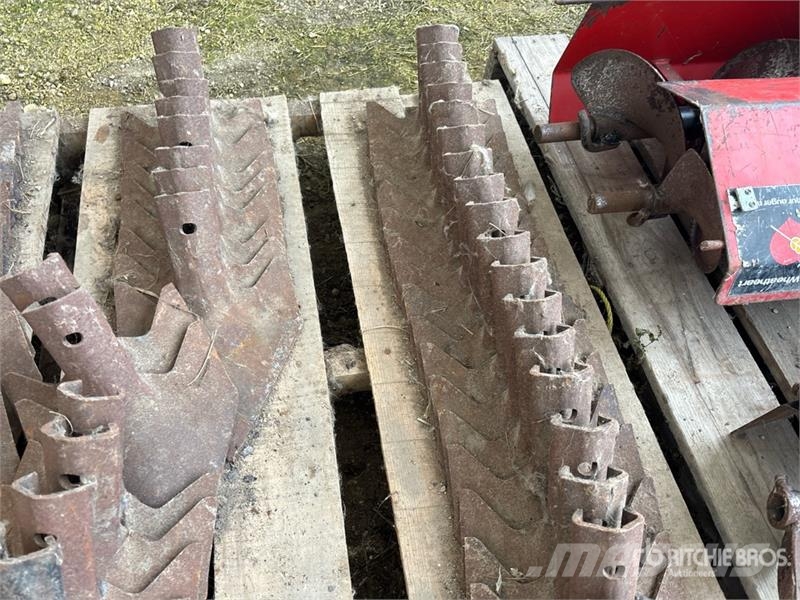 Quantity of (56) Cultivator Knock On Sweeps Muut maatalouskoneet