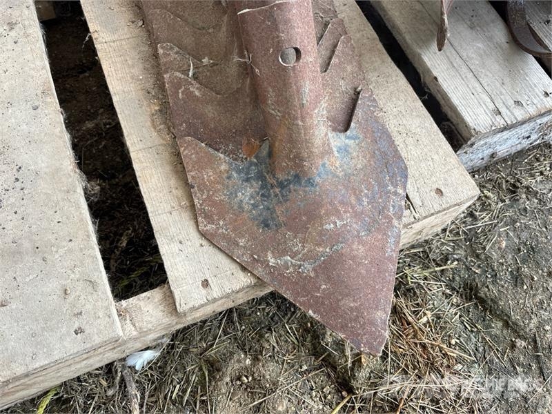  Quantity of (56) Cultivator Knock On Sweeps Muut maatalouskoneet
