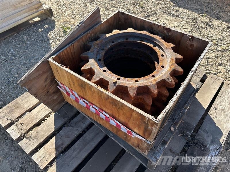 Quantity of (6) 1-13320-1110 Morooka M600 Sprocket Other components