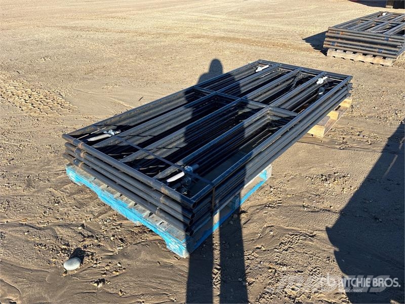 Quantity of (6) 10 ft x 4 ft Steel Livestock Gate Autres matériels d'élevage