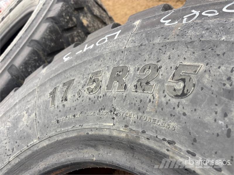  Quantity of (6) 17.5R25 Tires الإطارات والعجلات والحافات