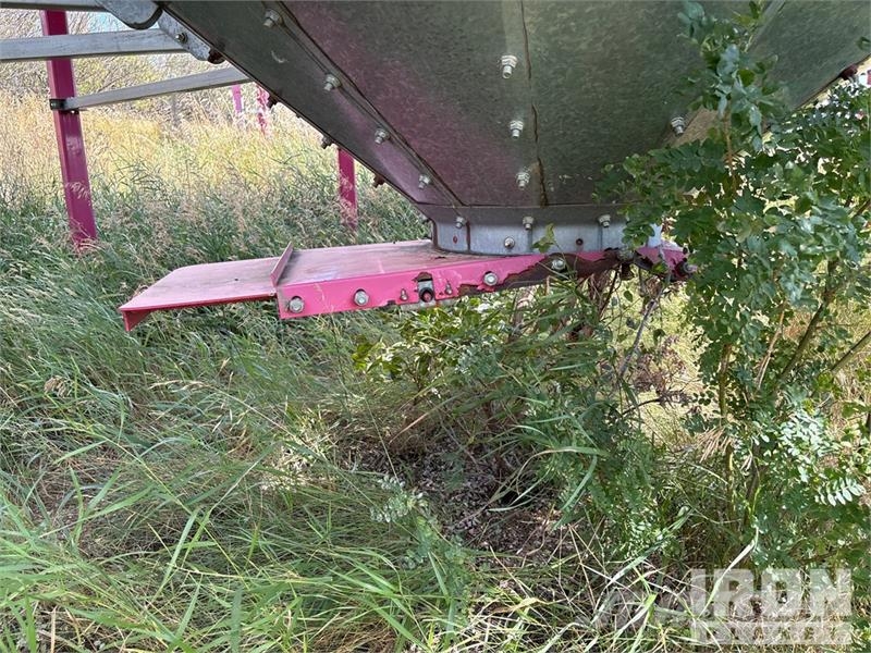  Quantity of (6) 19 Ft Grain Hopper Bottom Trichter und Silos