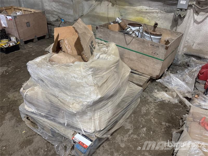 Quantity of (6) 5 ton Push Trolley Putkistonkäsittelylaitteet