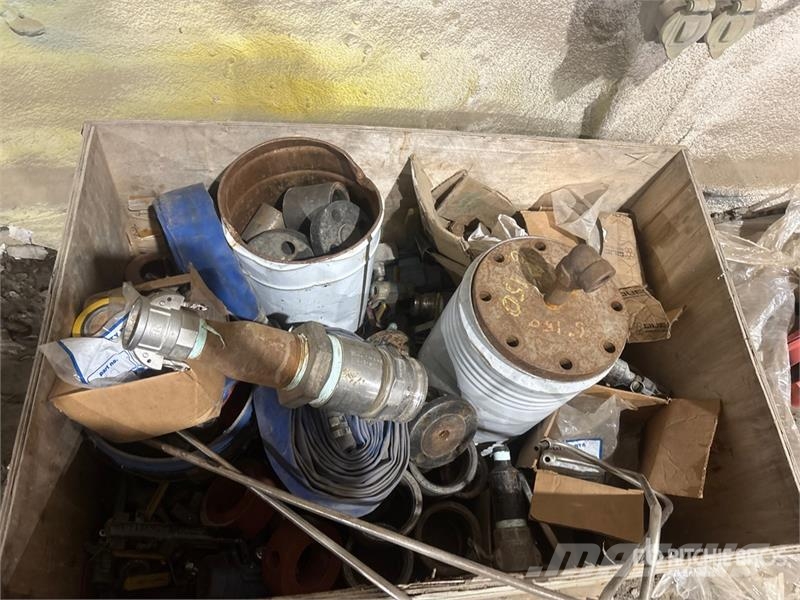 Quantity of (6) 5 ton Push Trolley Putkistonkäsittelylaitteet