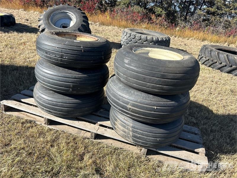 Quantity of (6) 9.5L-15SL Good Year & Samson Tires الإطارات والعجلات والحافات