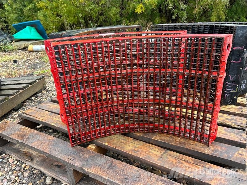 Quantity of (6) Combine Concave - Fits Case IH Mähdrescher