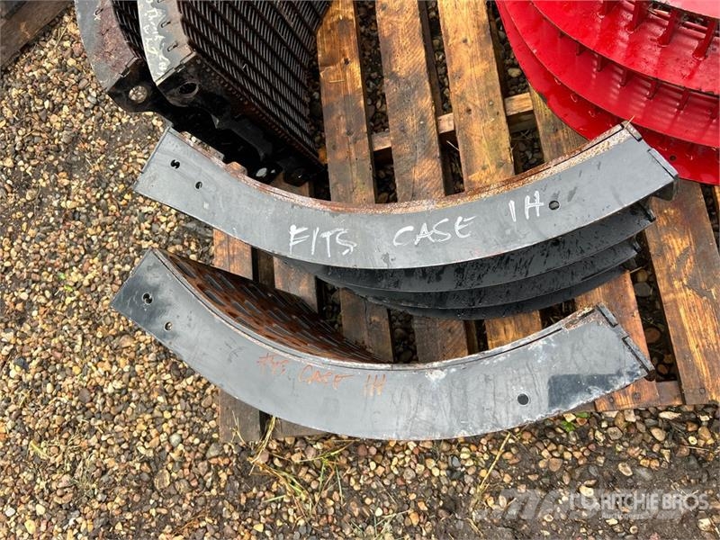 Quantity of (6) Combine Concave - Fits Case IH Mähdrescher