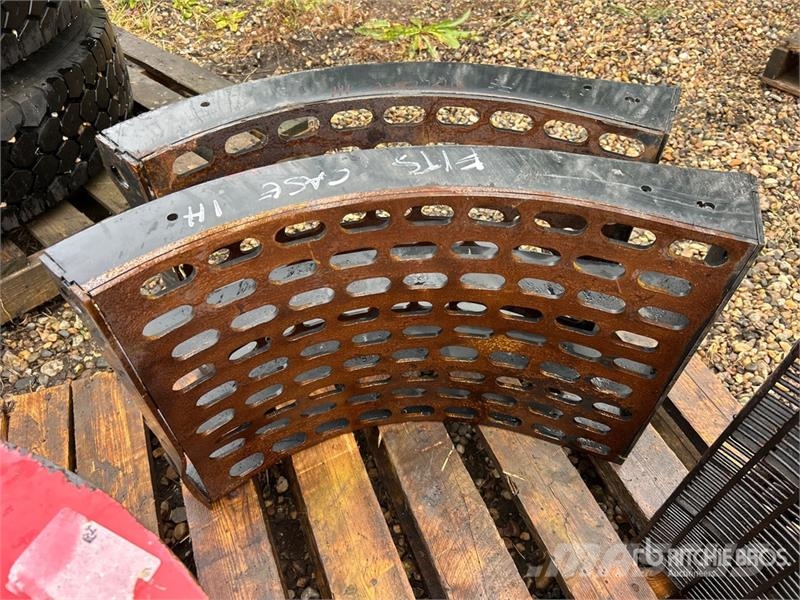 Quantity of (6) Combine Concave - Fits Case IH Mähdrescher