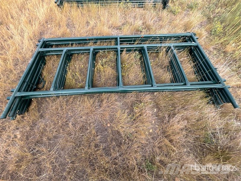 Quantity of (6) Hi-Hog 9 ft 6 in x 5 ft Creep feed Other livestock machinery and accessories