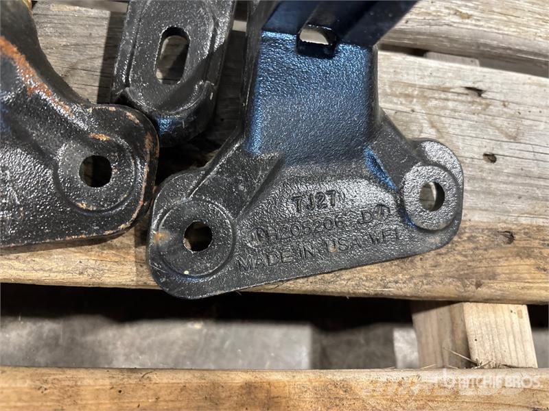  Quantity of (6) John Deere TriStream Rotor Separat Kiti naudoti statybos komponentai