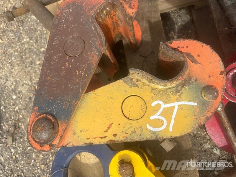 Quantity of (6) Miscellaneous I-Beam Lifting Clamp Строителство - Други