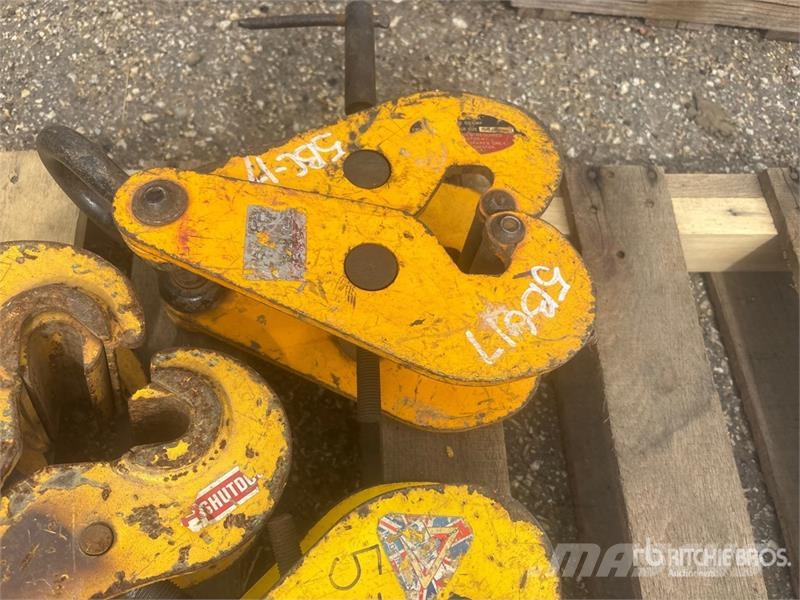 Quantity of (6) Miscellaneous I-Beam Lifting Clamp Строителство - Други
