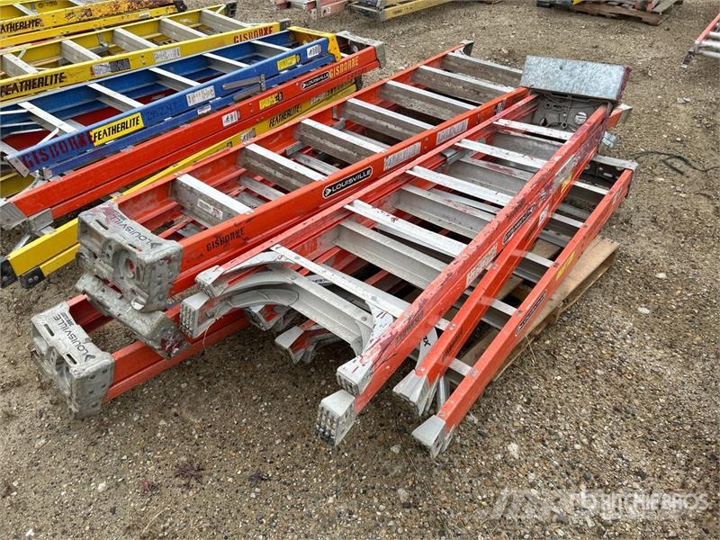 Quantity of (6) Miscellaneous Ladder Kopėčios ir platformos