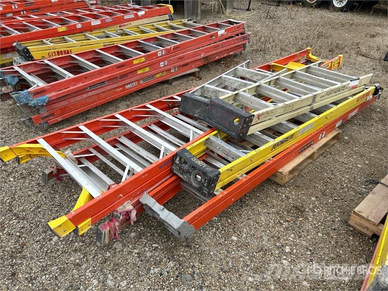 Quantity of (6) Miscellaneous Ladder Kopėčios ir platformos