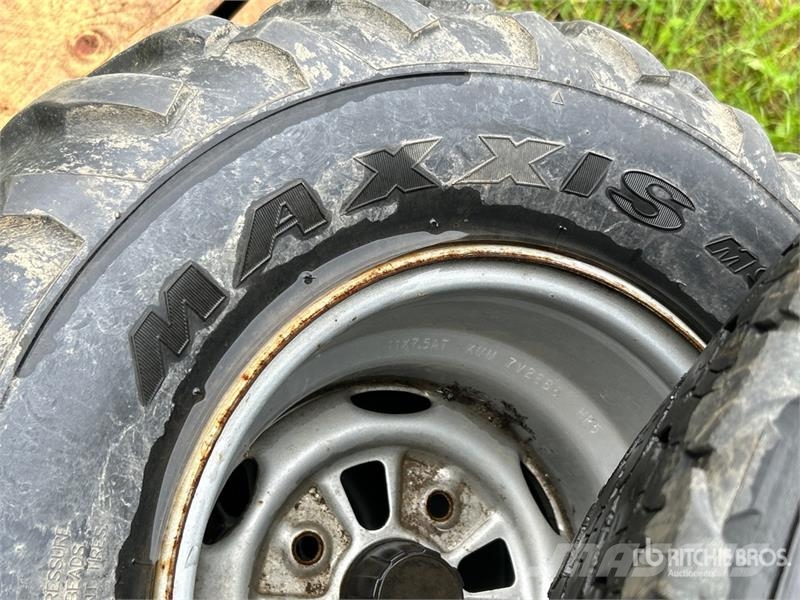  Quantity of (6) Mixed Tires Tyres, wheels and rims